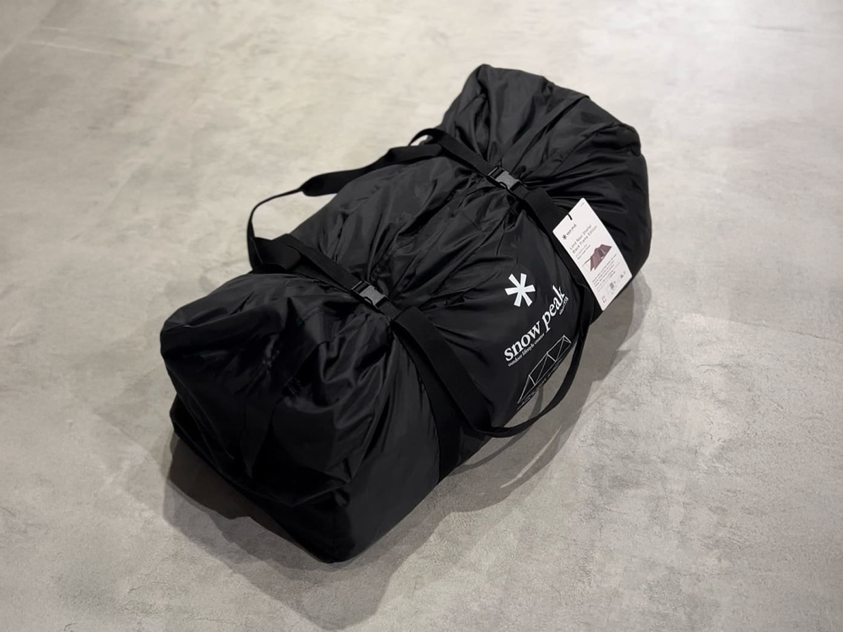 ブラックキャリーバッグ